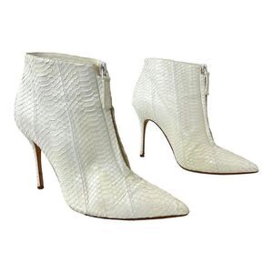 Manolo Blahnik Size 38 US 8 White Ifima Snake Stiletto Heel Ankle Boot Booties